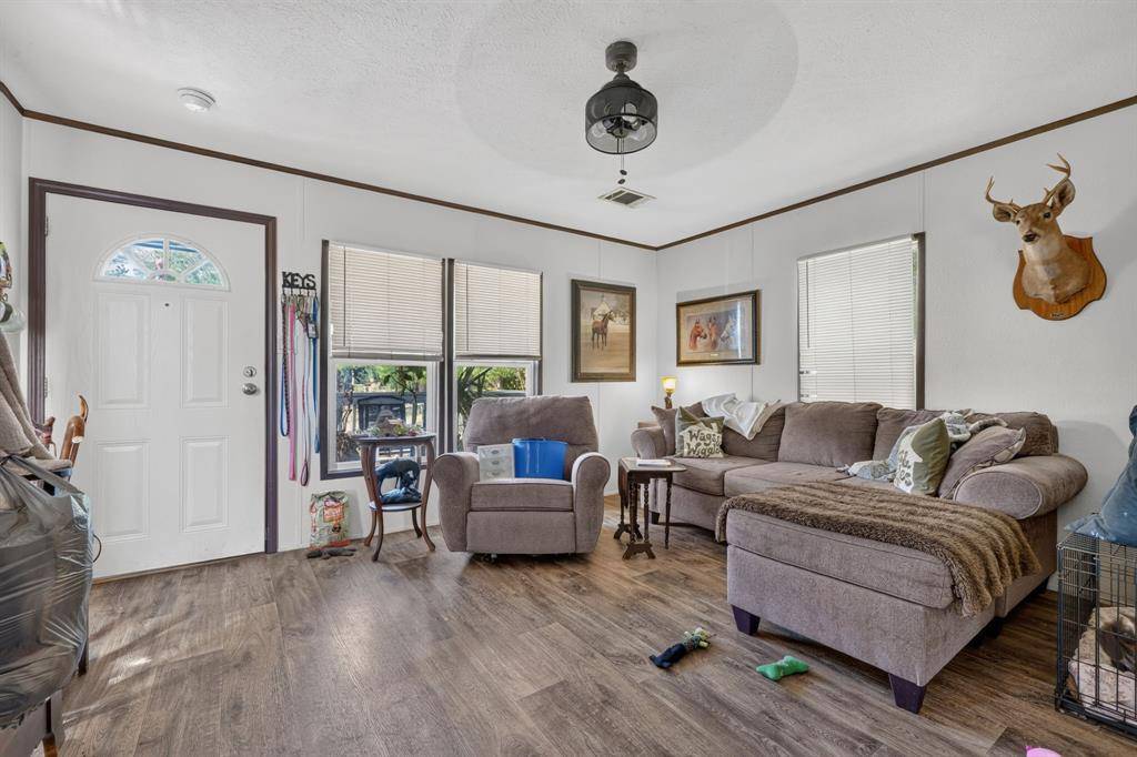 2809 Cypress Street, Granbury, TX 76048