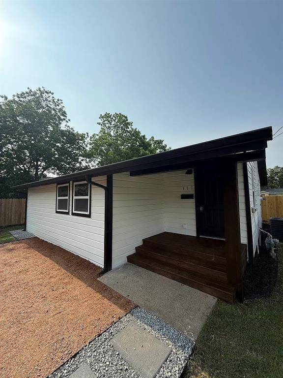 111 E San Antonio Avenue, Cooper, TX 75432