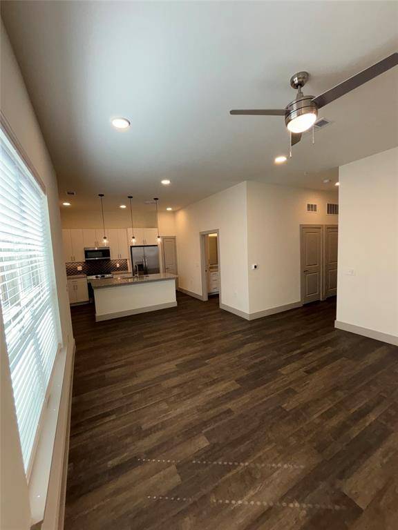 2036 Oak Grove #112, Aubrey, TX 76227