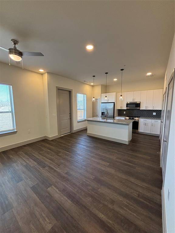 2036 Oak Grove #117, Aubrey, TX 76227
