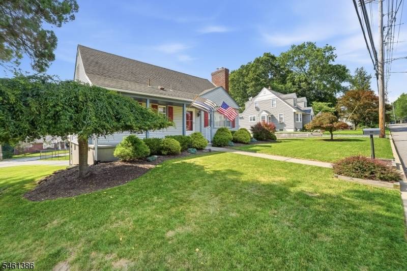 161 Manchester Ave, North Haledon Boro, NJ 07508