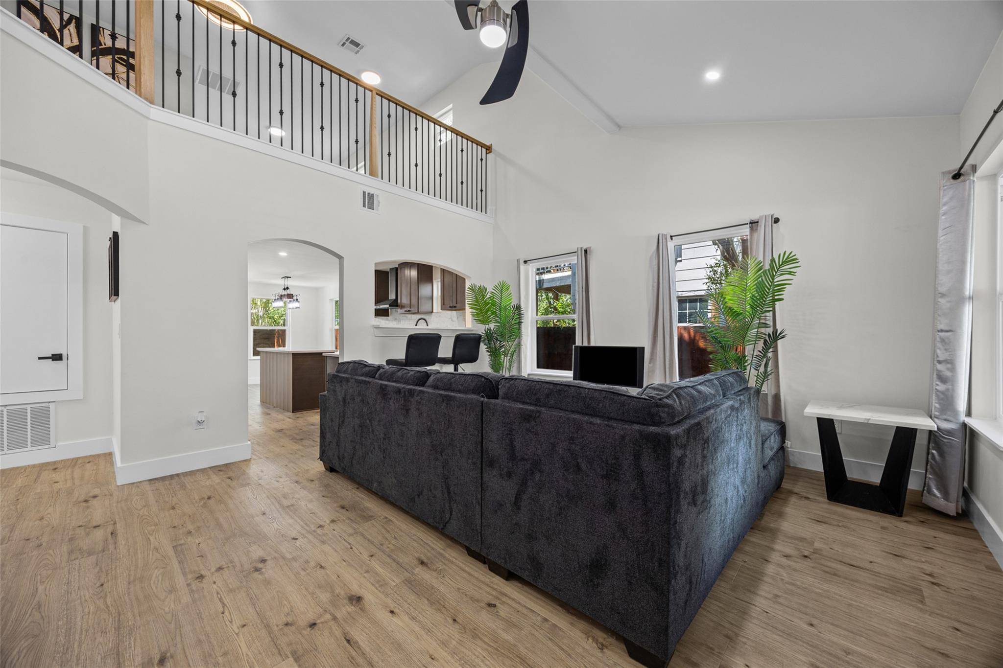 731 Neches ST, Lockhart, TX 78644