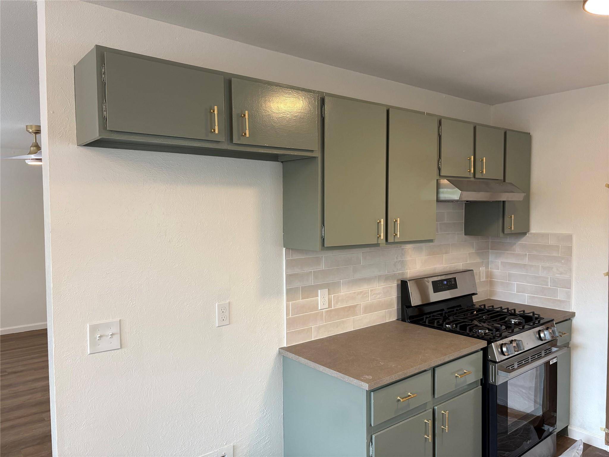10510 School House LN, Austin, TX 78750