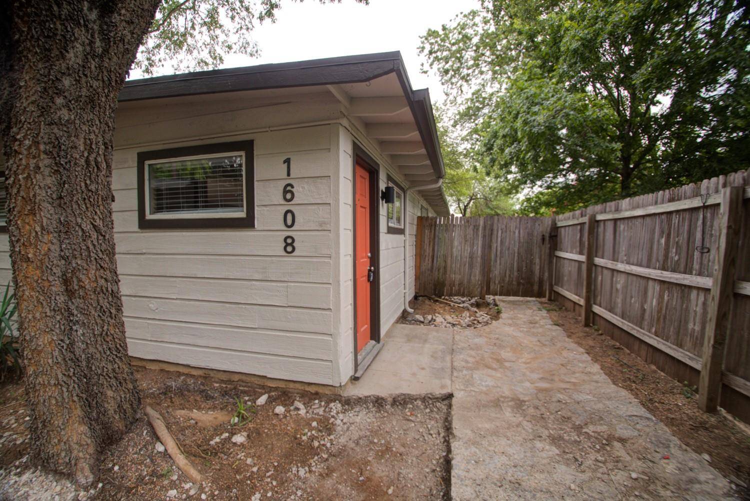 1608 Boyd LN, Austin, TX 78732