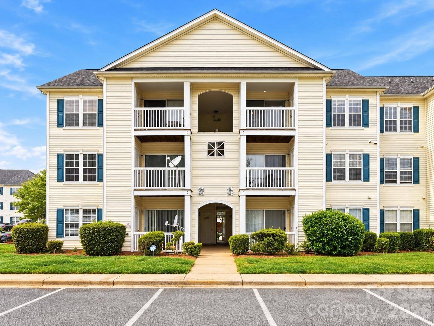 3937 Mohawk CT, Charlotte, NC 28215