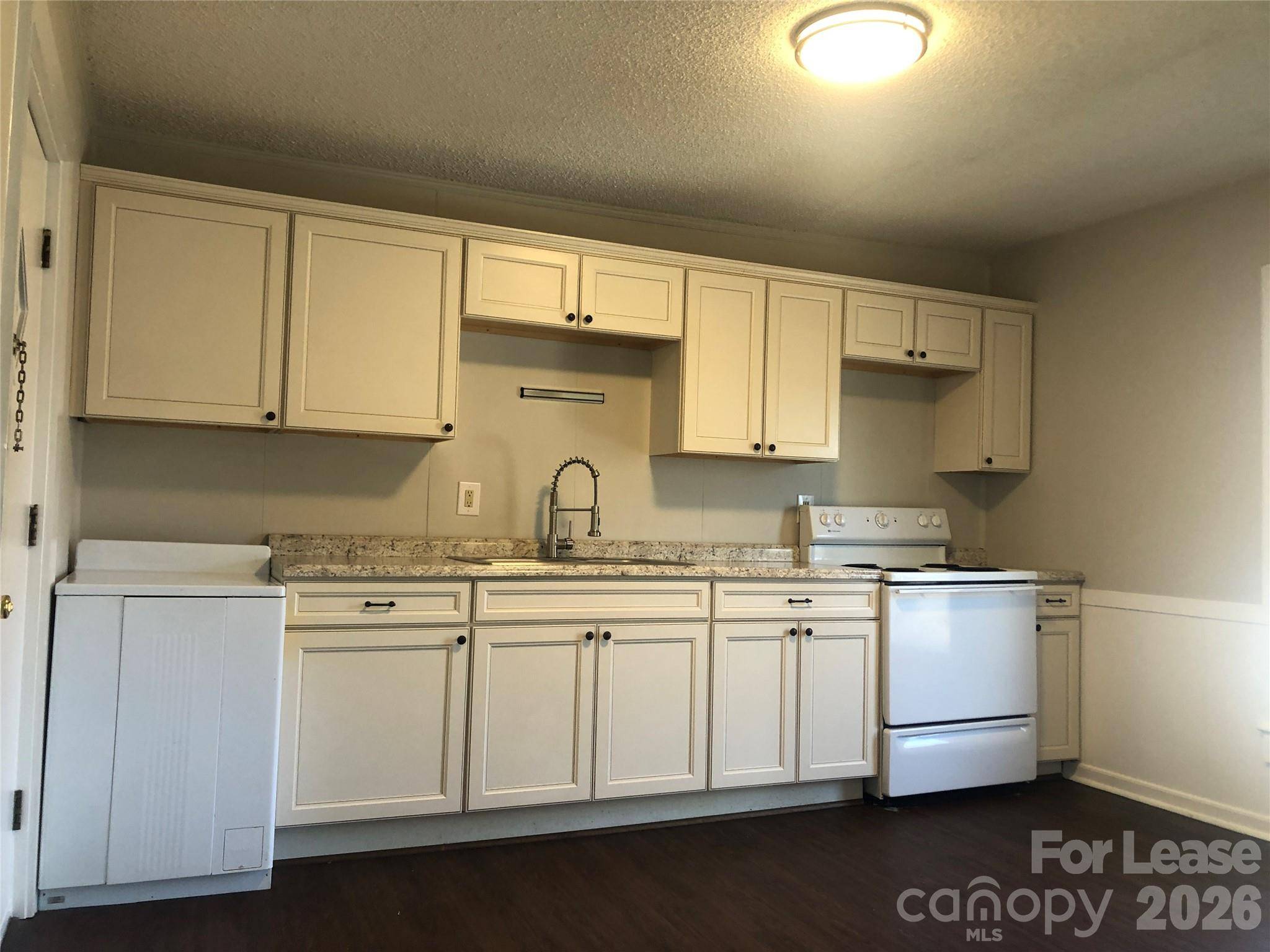 223 E Glendale AVE #E, Mount Holly, NC 28120