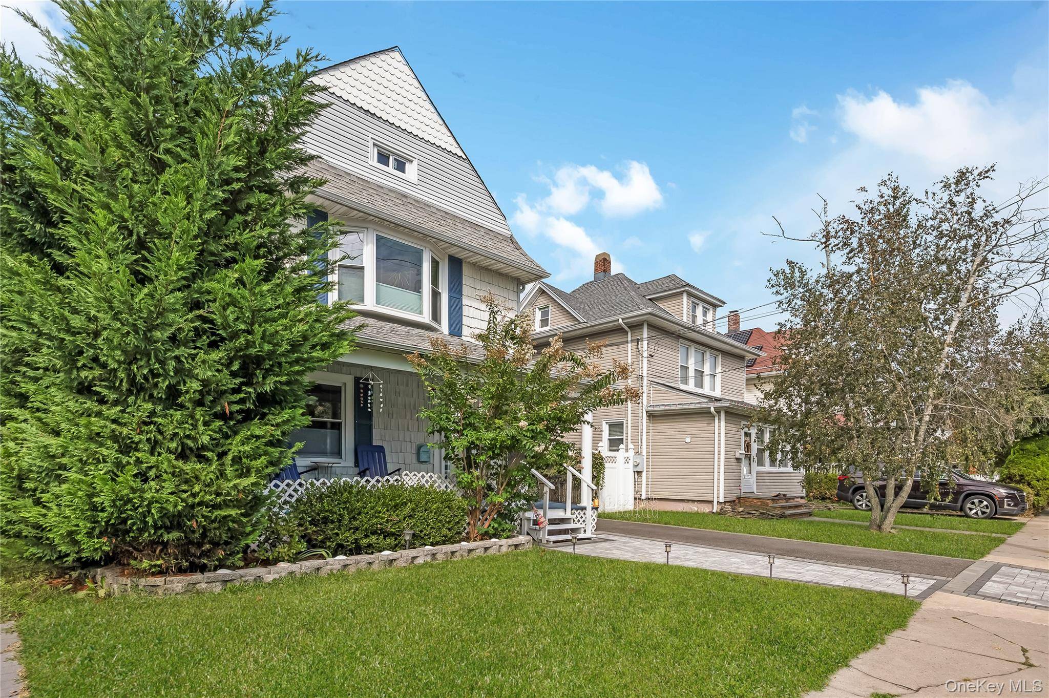 53 Thorne ST, Patchogue, NY 11772