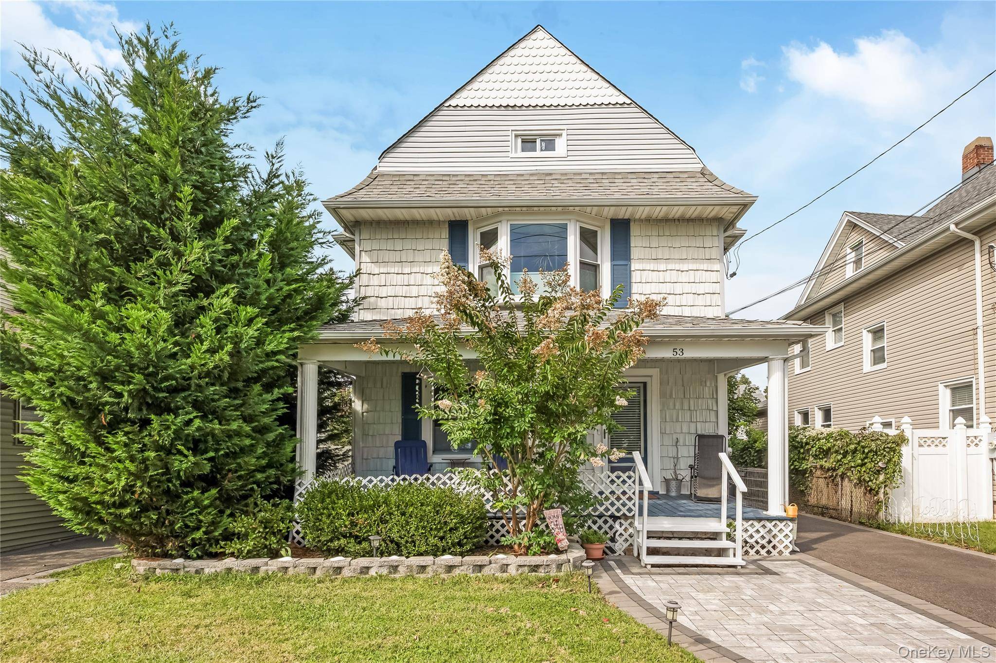 53 Thorne ST, Patchogue, NY 11772