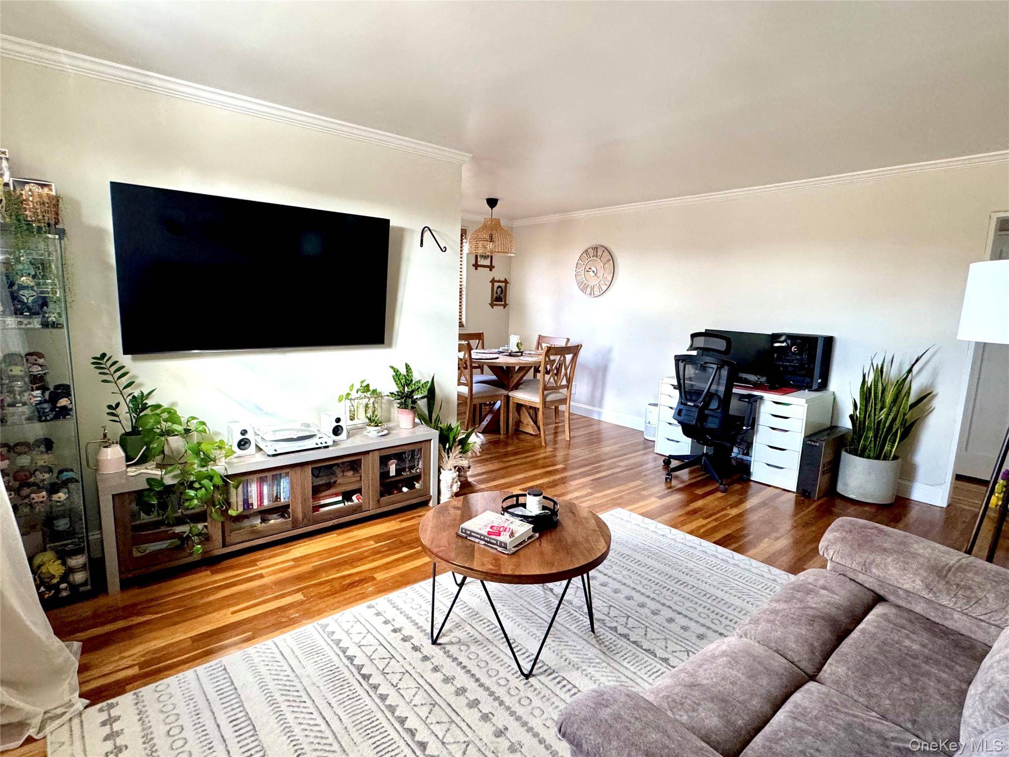 16-19 Utopia Pkwy #2-22, Whitestone, NY 11357