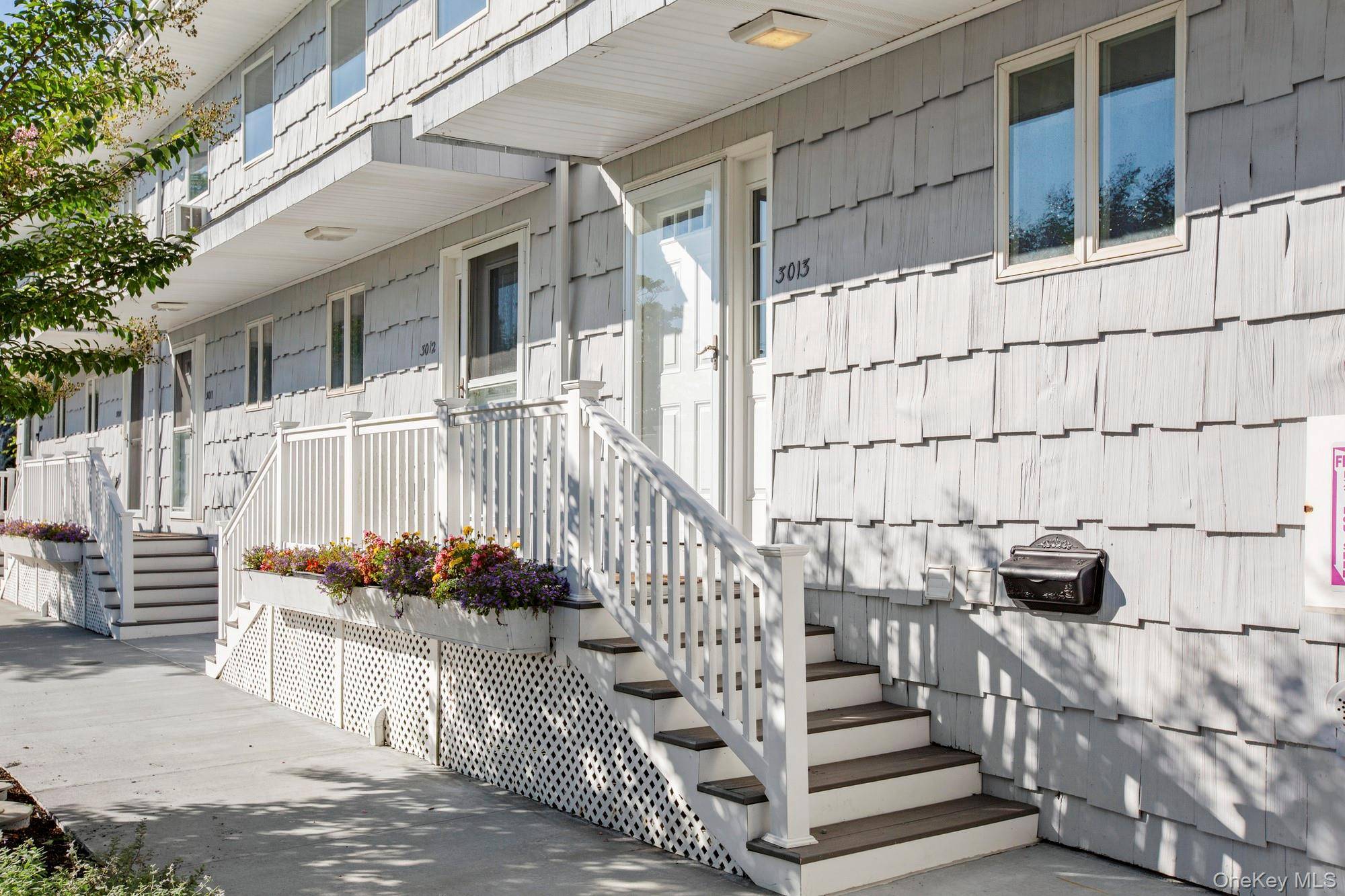 3013 Mitchell RD, Westhampton Beach, NY 11978