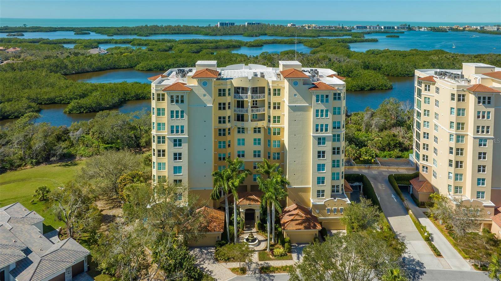 385 N POINT RD #301, Osprey, FL 34229