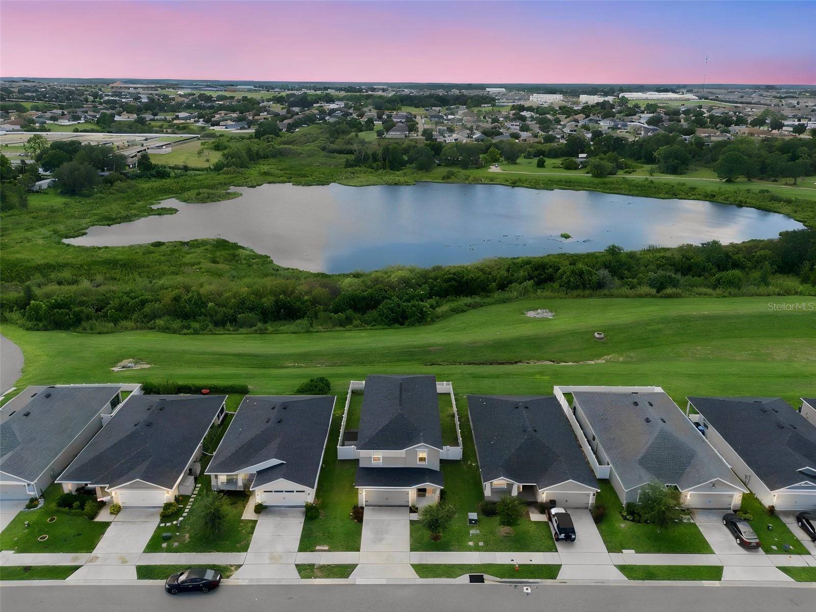 1191 MOUNTAIN FLOWER LN, Davenport, FL 33837