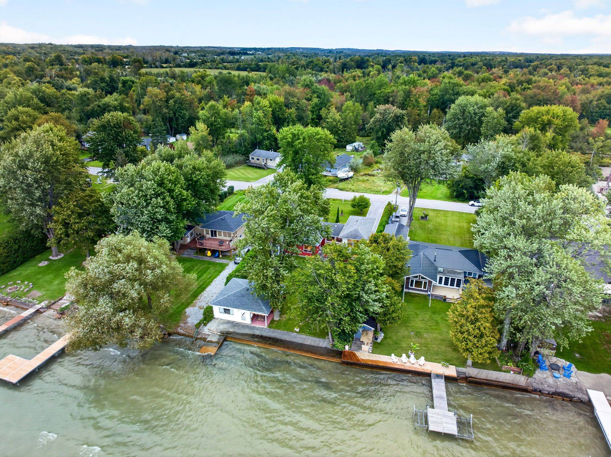 88 Irving DR, Georgina, ON L0E 1N0