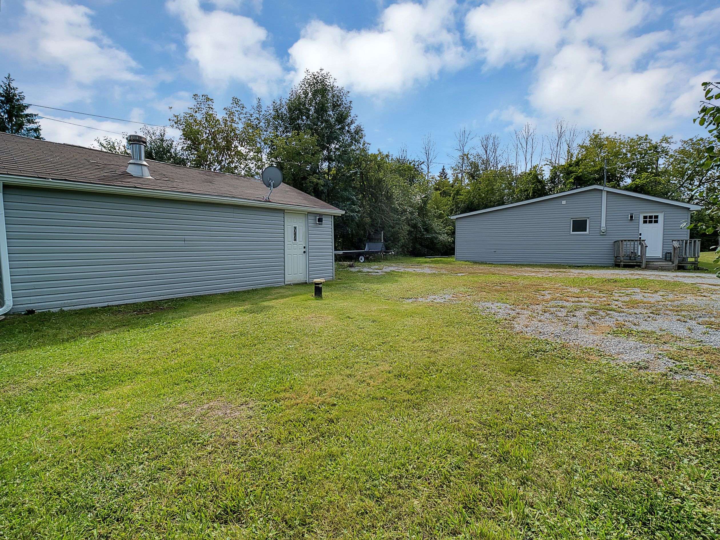 18 Isle Vista DR, Georgina, ON L0E 1N0