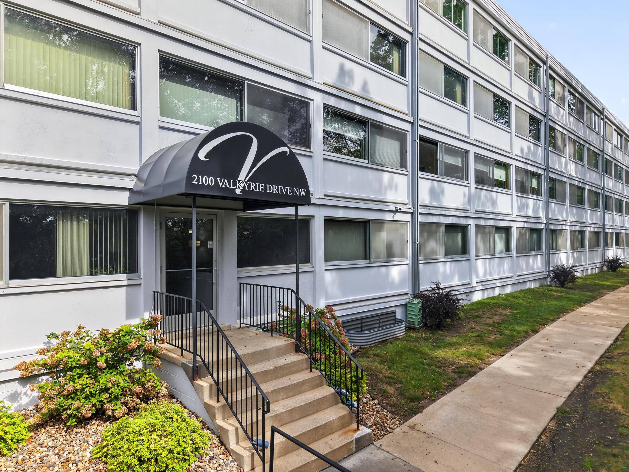 2100 Valkyrie DR NW #201, Rochester, MN 55901