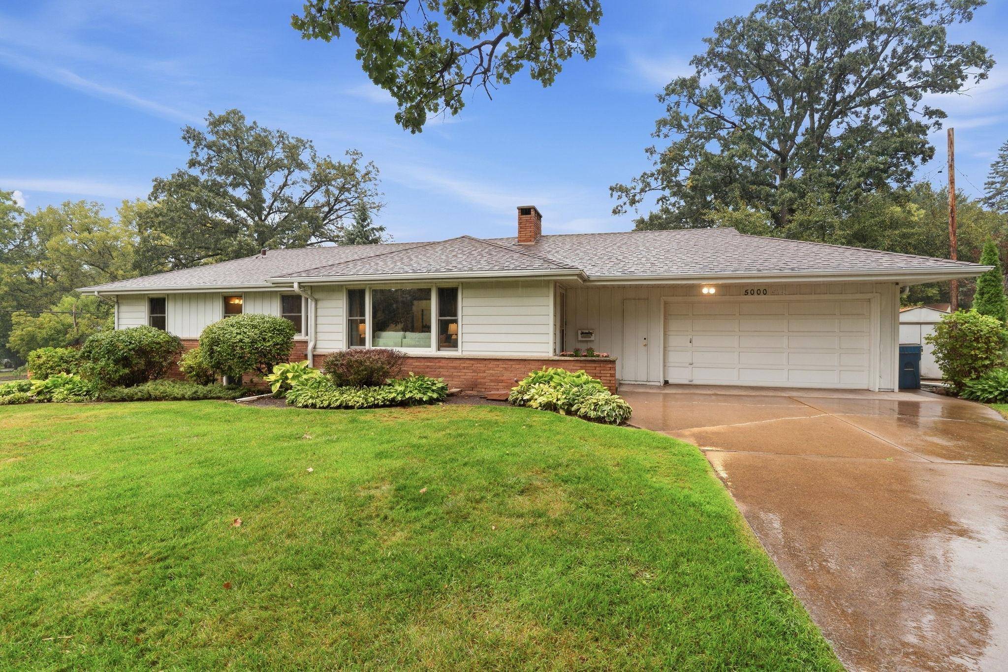 5000 Frontenac AVE, Golden Valley, MN 55422