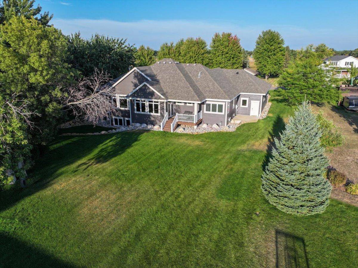 1890 Ridgewood DR NW, Alexandria, MN 56308