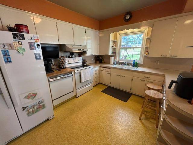 3809 2nd AVE E, Hibbing, MN 55746
