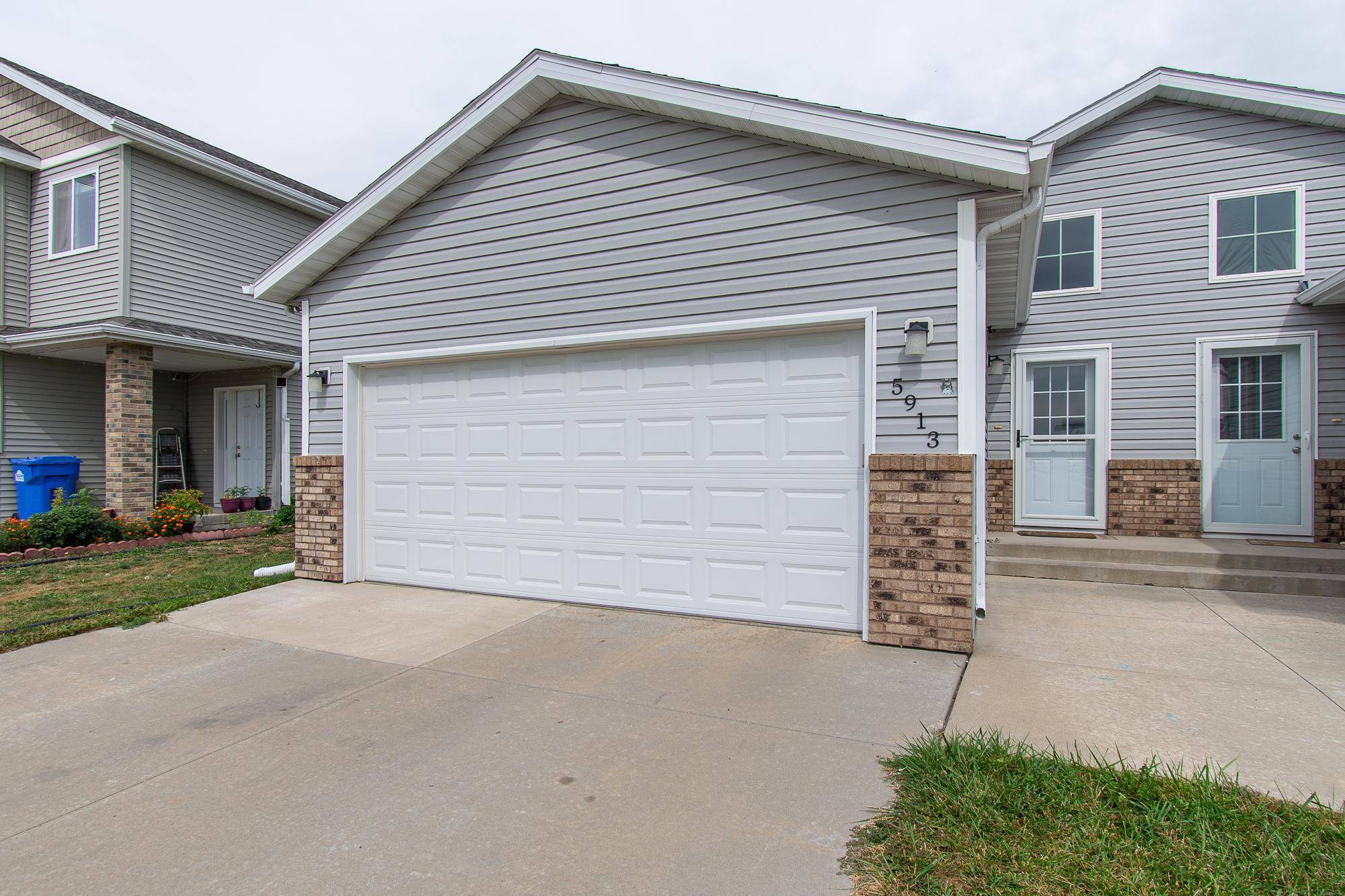 5913 58th AVE S, Fargo, ND 58104