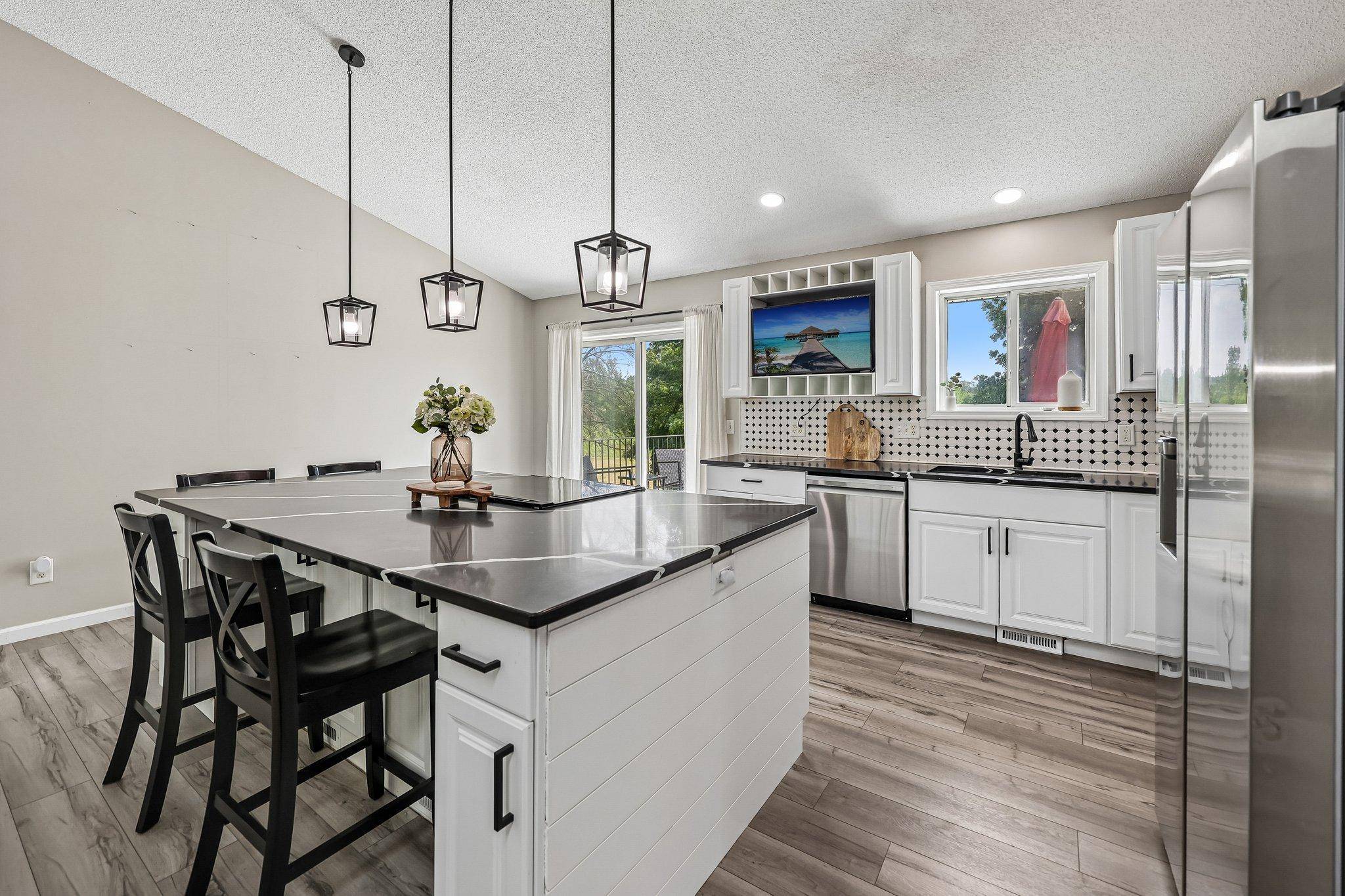 8935 W 125th ST, Savage, MN 55378