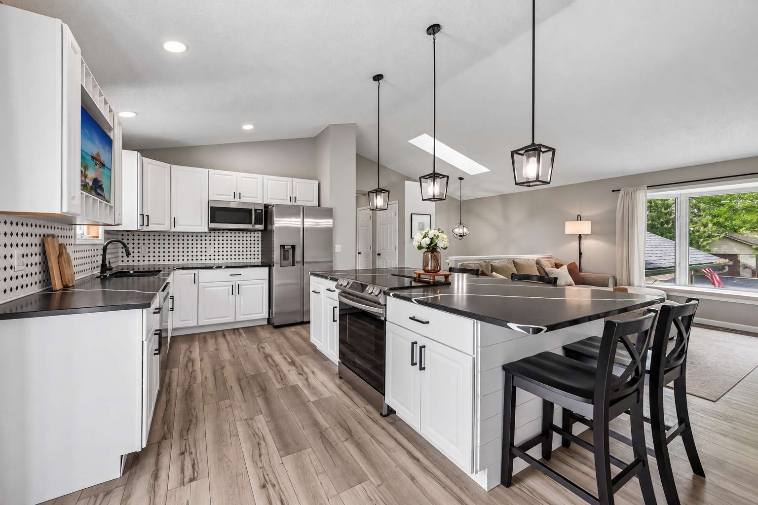 8935 W 125th ST, Savage, MN 55378