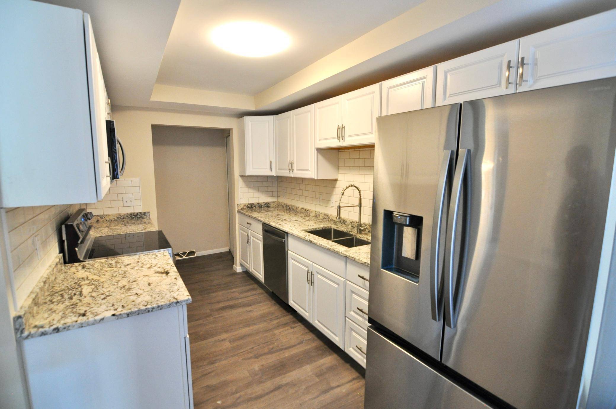 5845 Lake Curve LN, Brooklyn Center, MN 55429