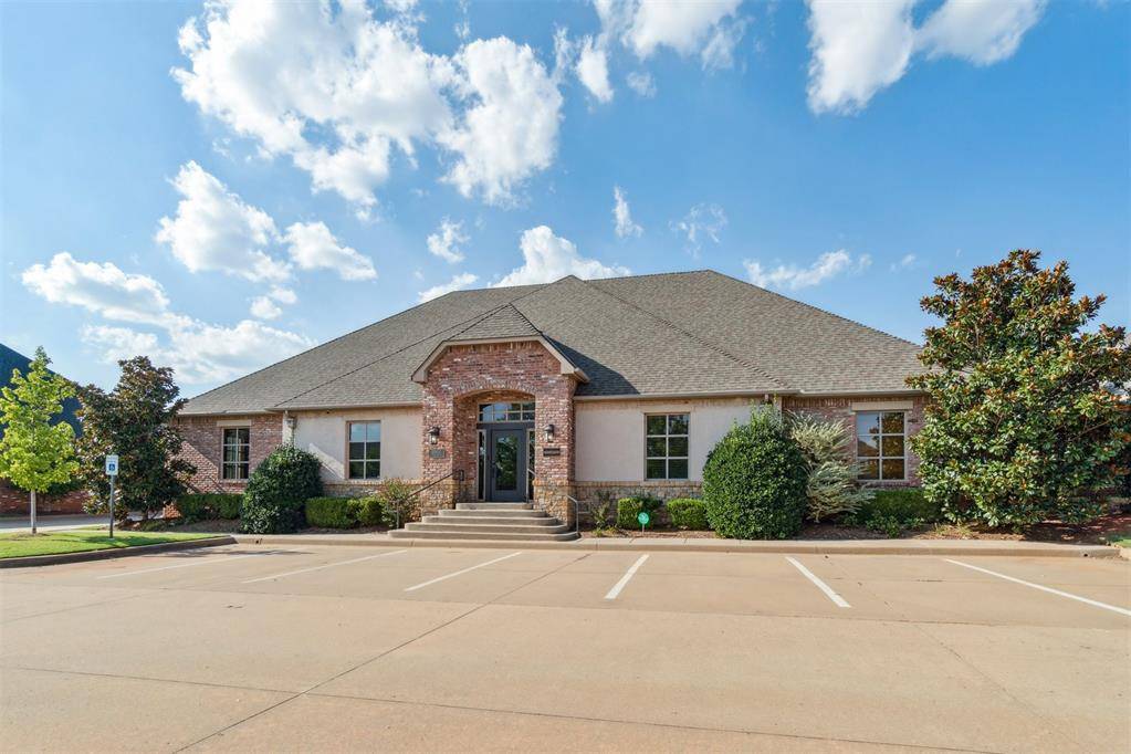 2905 NW 156th ST, Edmond, OK 73013