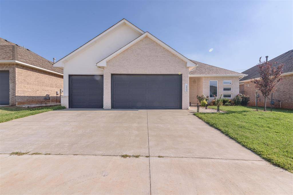 5904 NW 158th ST, Edmond, OK 73013