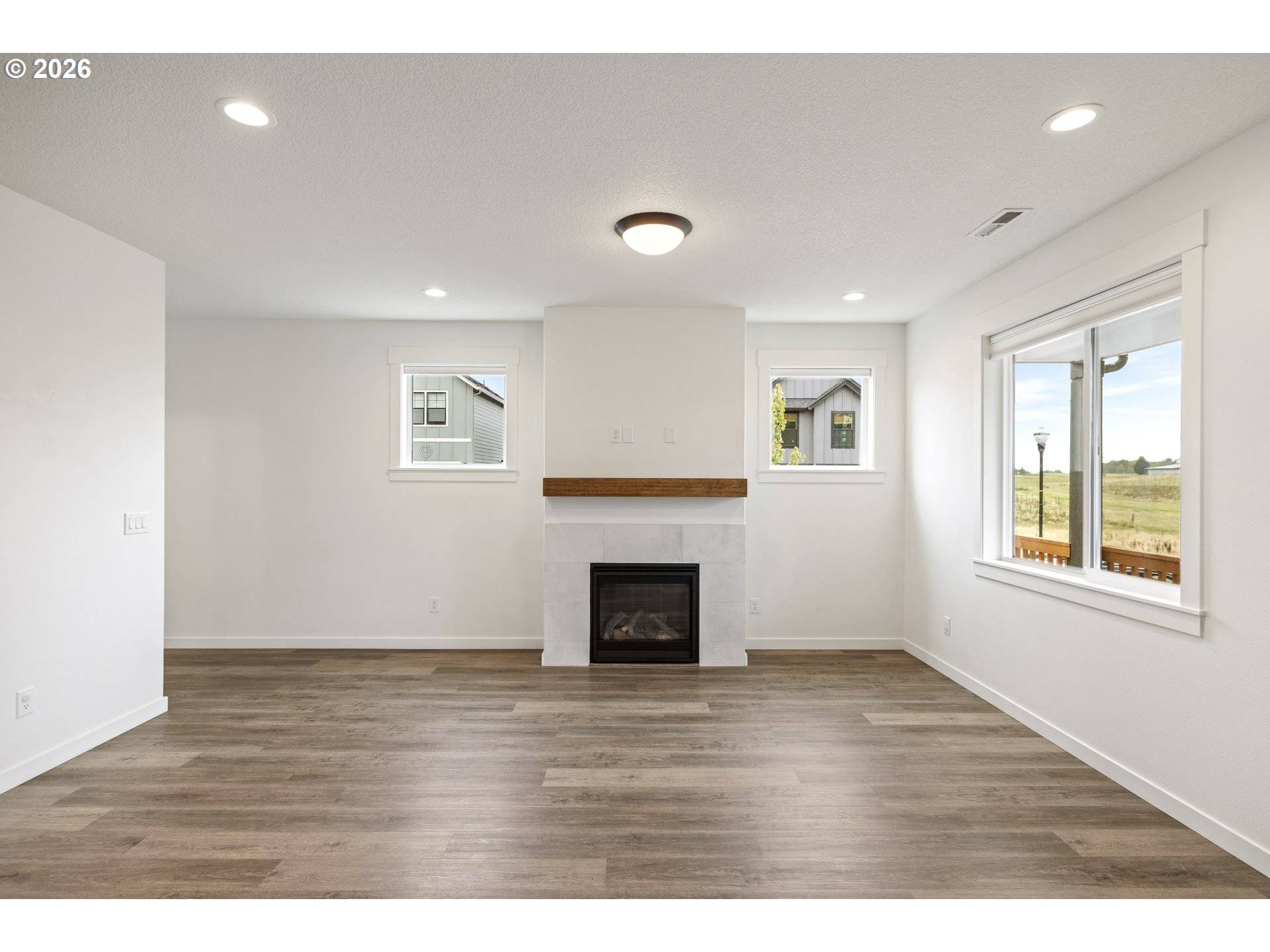 7013 N MADISON CIR, Ridgefield, WA 98642