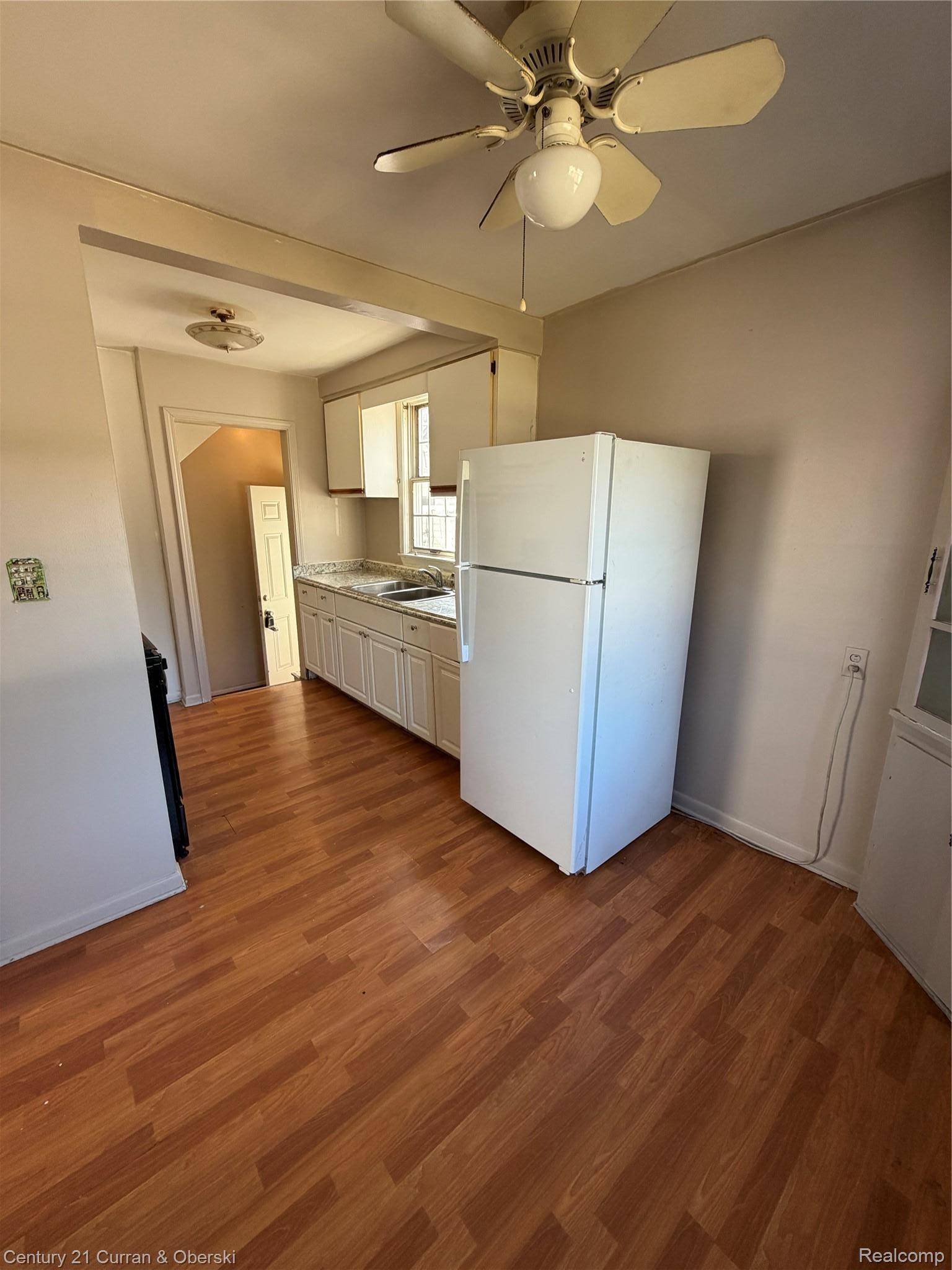 7612 Hazelton ST, Dearborn Heights, MI 48127
