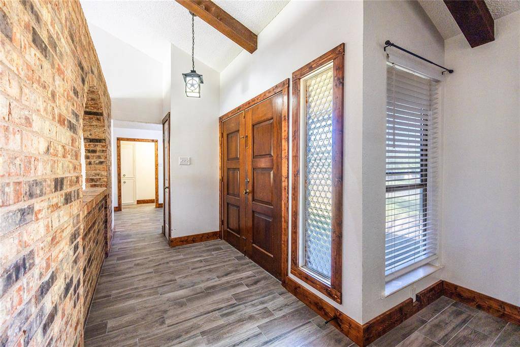 640 Ivy Ann Drive, Woodway, TX 76712