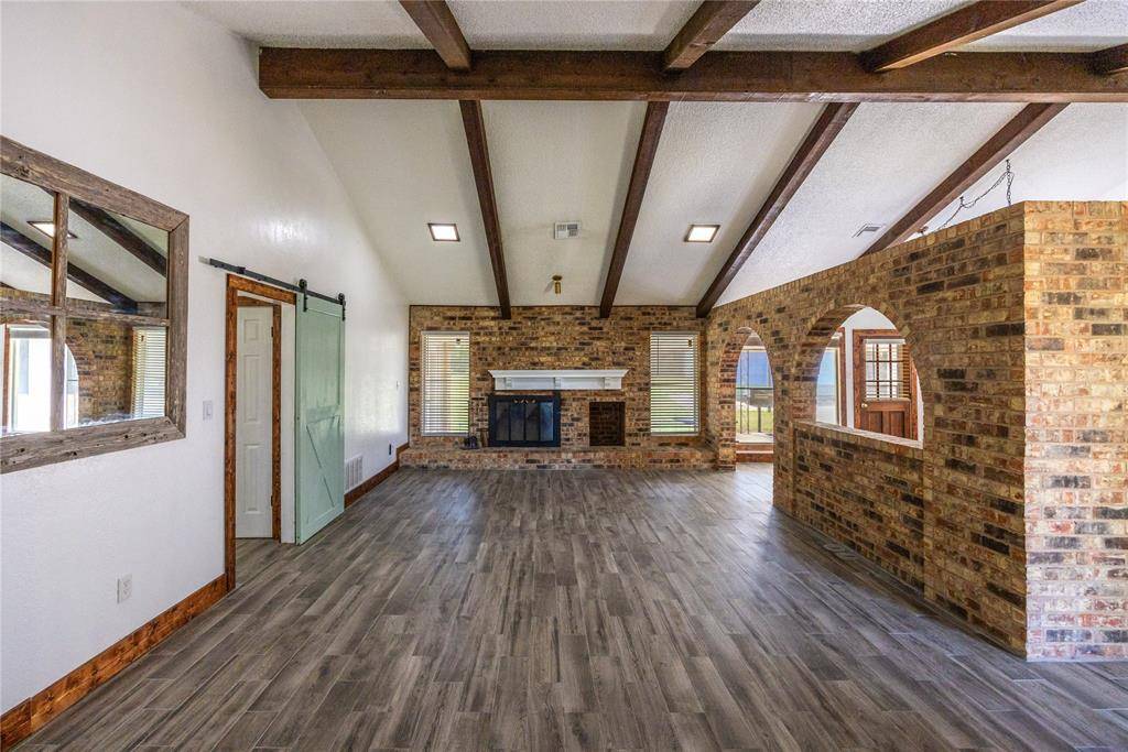 640 Ivy Ann Drive, Woodway, TX 76712
