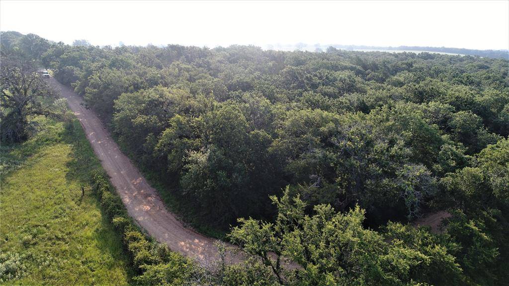 29 Co Rd 271A, Cameron, TX 76520