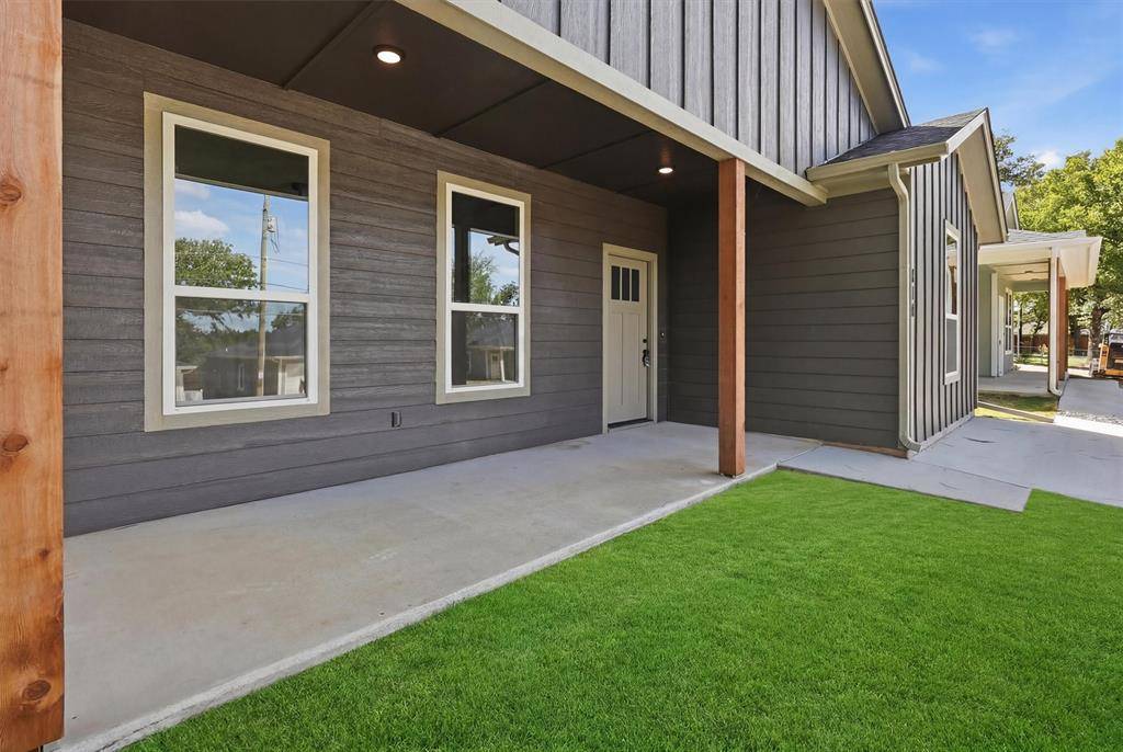 810 Branding Iron Trail, Granbury, TX 76049