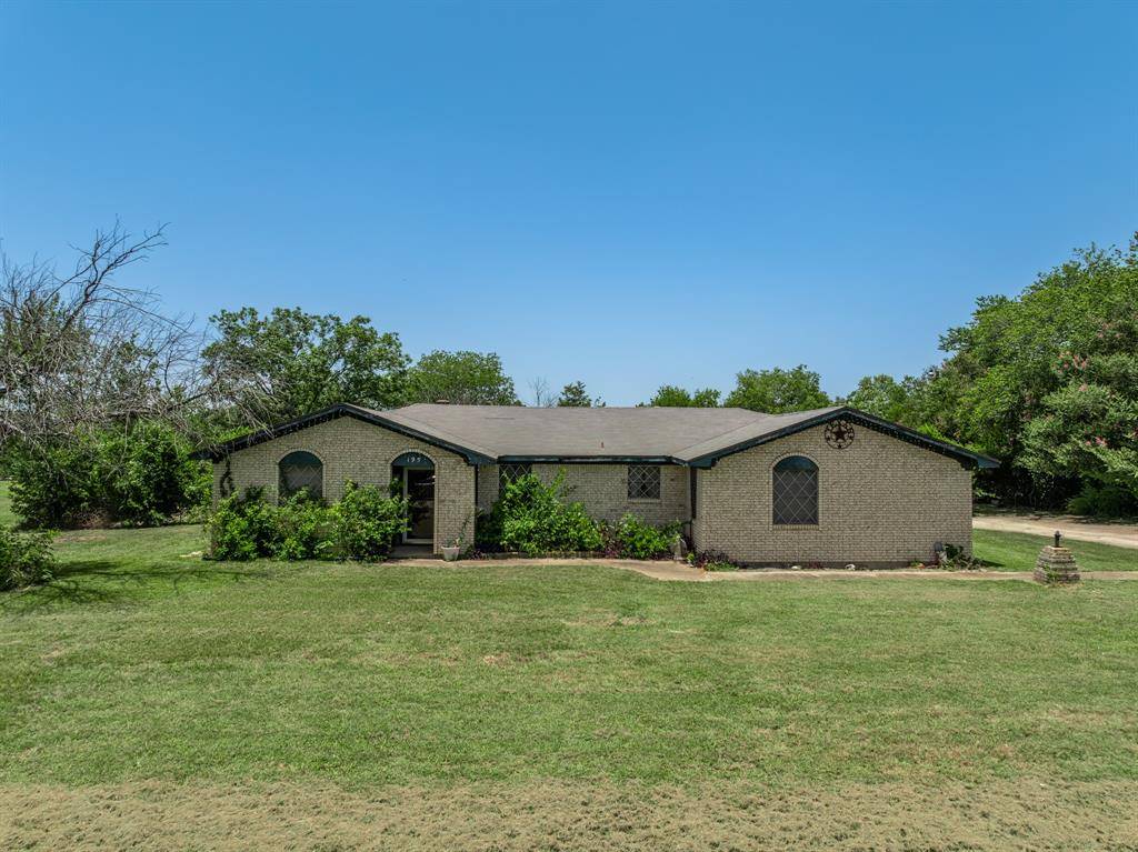 195 Amy Joy Drive, China Spring, TX 76633