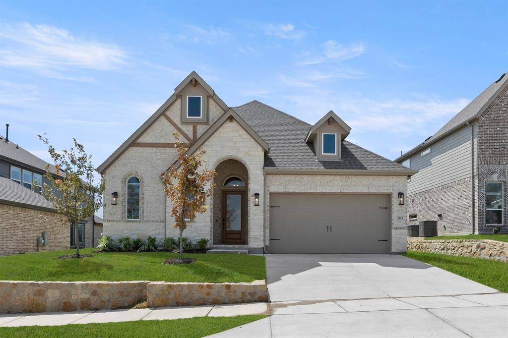 5313 Blue Cypress Drive, Fort Worth, TX 76179
