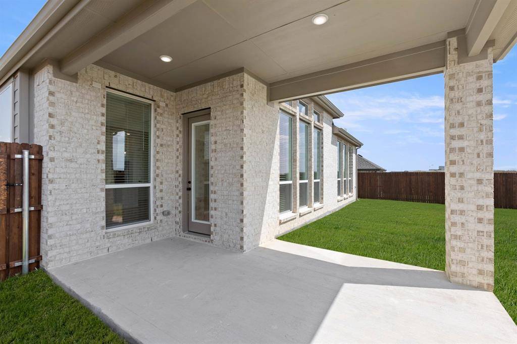 5313 Blue Cypress Drive, Fort Worth, TX 76179