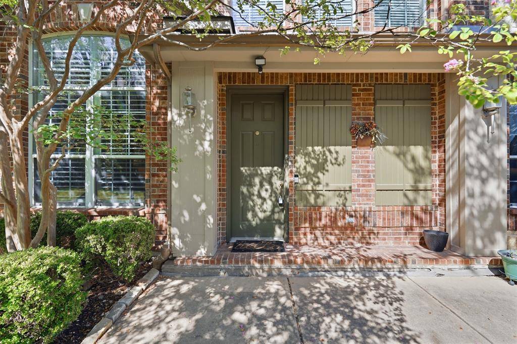 1724 Brookview Drive, Carrollton, TX 75007