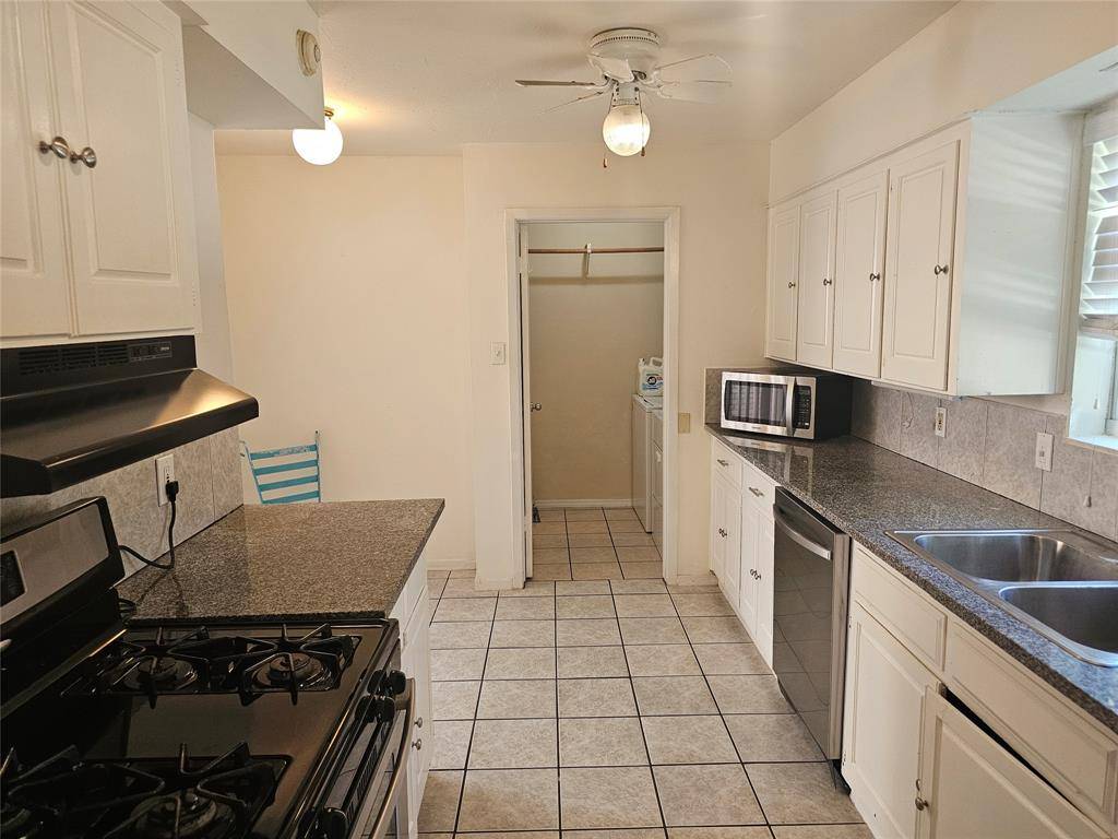7016 Briarmeadow Drive, Dallas, TX 75230