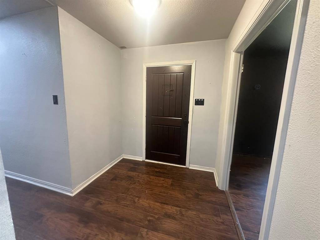 4857 Preston Trail Drive, Mesquite, TX 75150