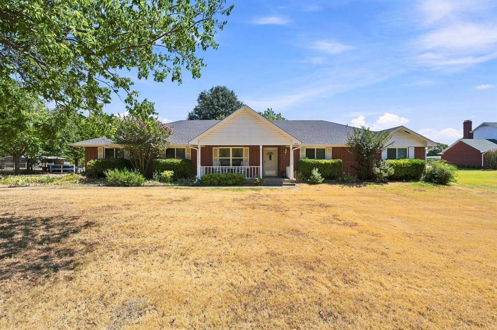 706 Georgetown Road, Ovilla, TX 75154