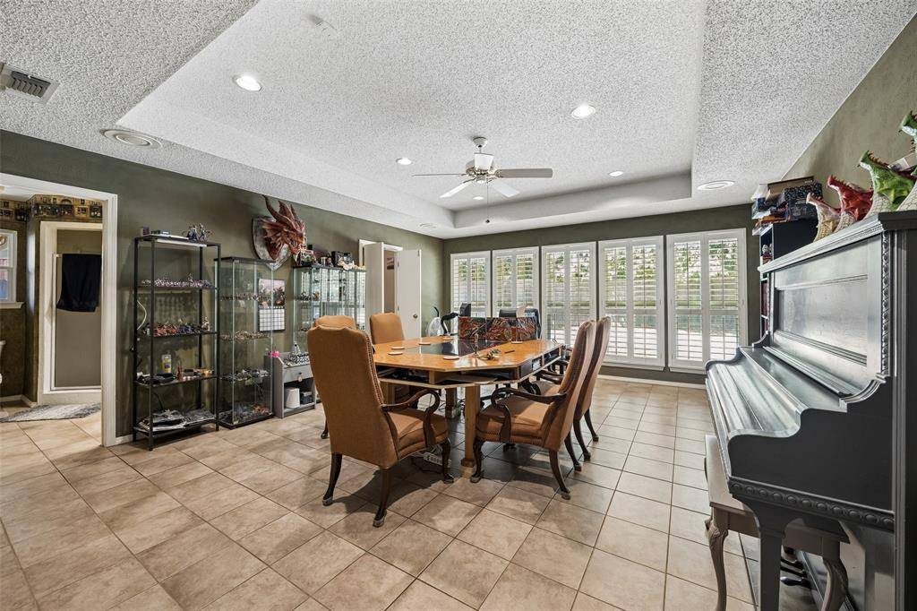 5729 Sage Bloom Drive, Arlington, TX 76017