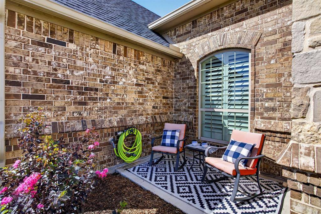 164 Spring Meadow Drive, Springtown, TX 76082