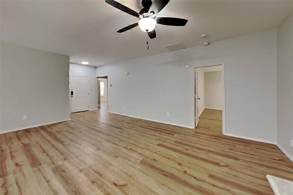 641 Mallard Drive, Saginaw, TX 76131
