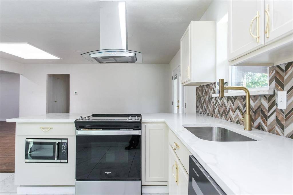 1219 Cloverdale Drive, Richardson, TX 75080