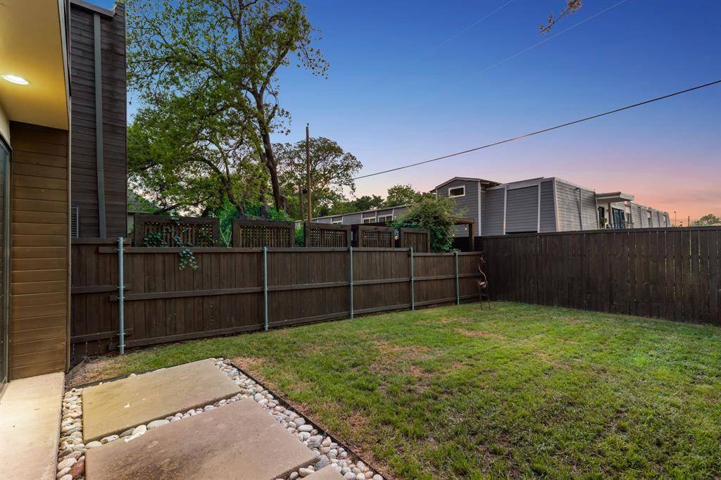 2913 Reagan Street, Dallas, TX 75219