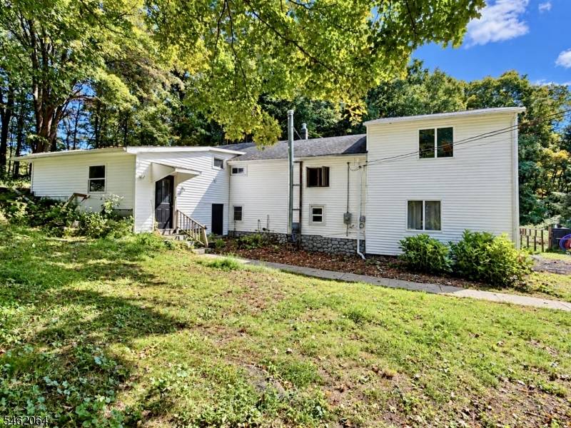 240 Russia Rd, Jefferson Twp., NJ 07438