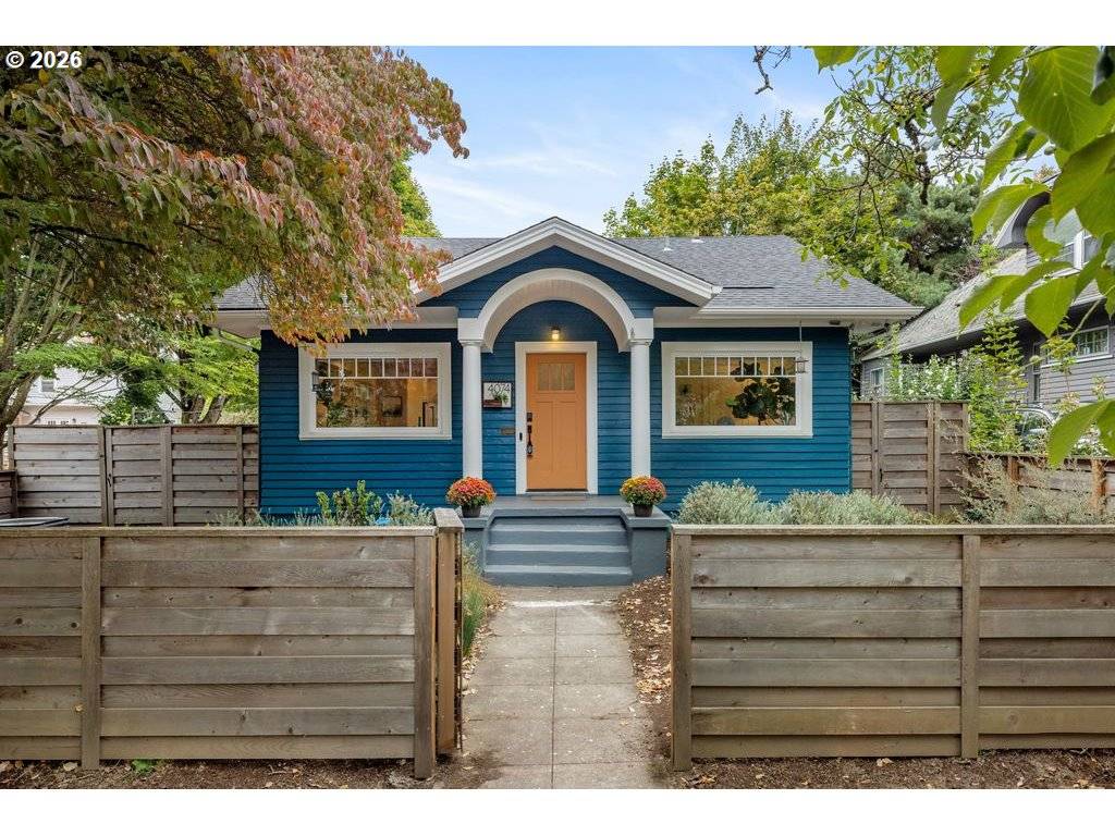 4074 N COLONIAL AVE, Portland, OR 97227