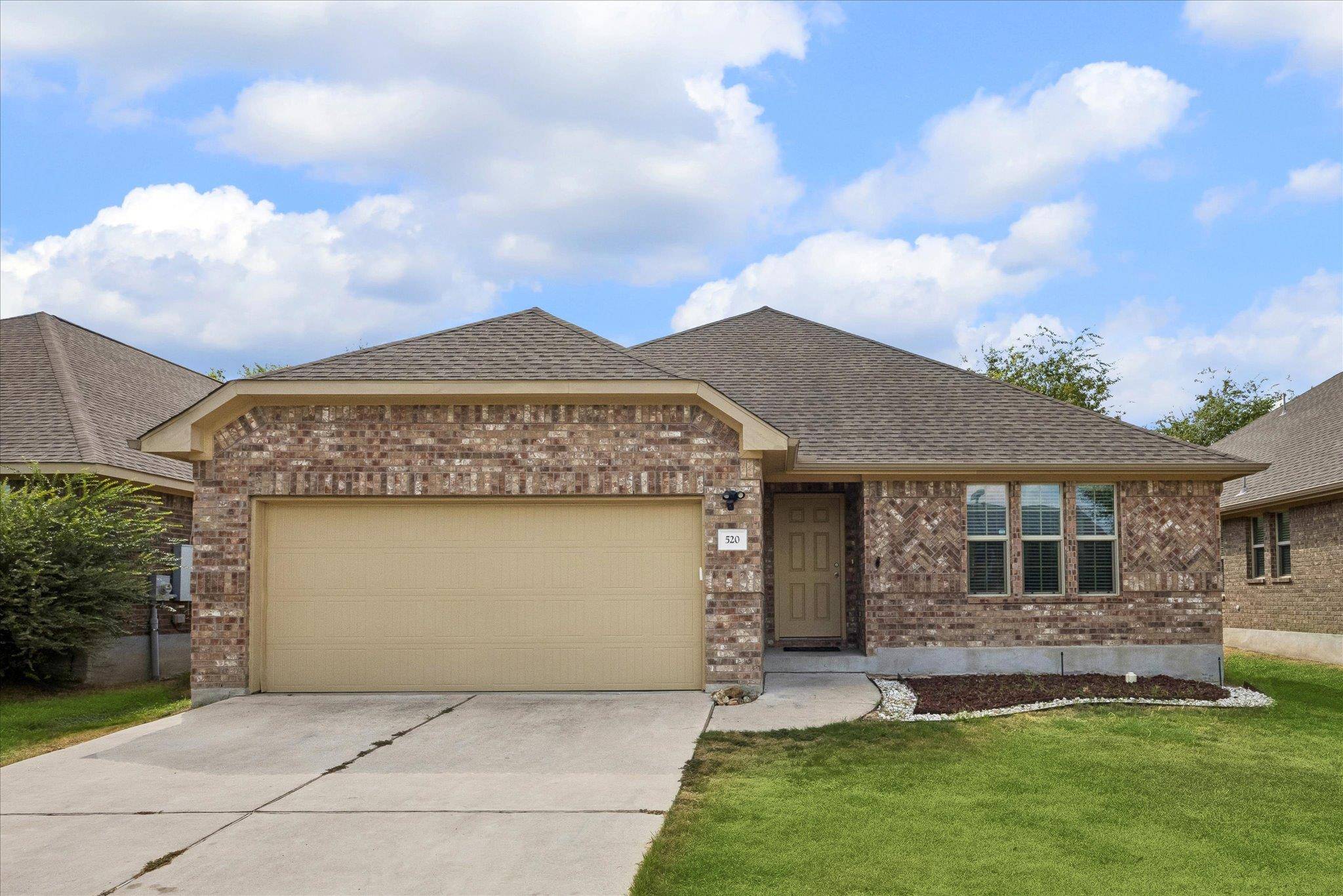520 S Brook DR, Leander, TX 78641