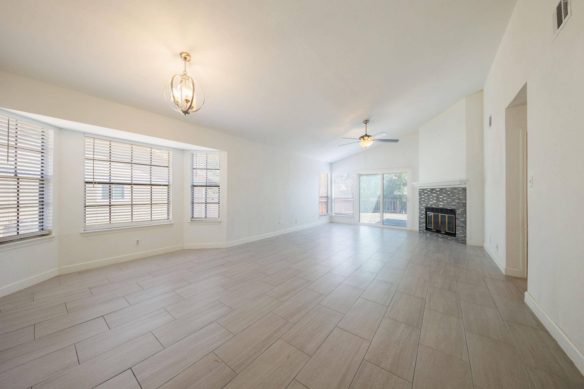 808 Primrose LN, Cedar Park, TX 78613